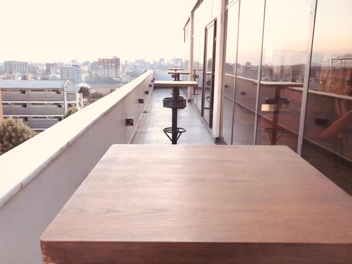 Cot Hotel Адис Абеба Екстериор снимка