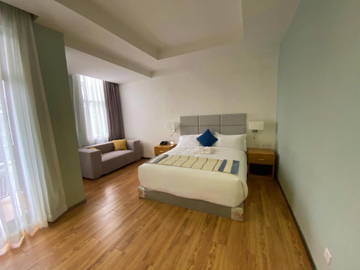 Cot Hotel Адис Абеба Екстериор снимка