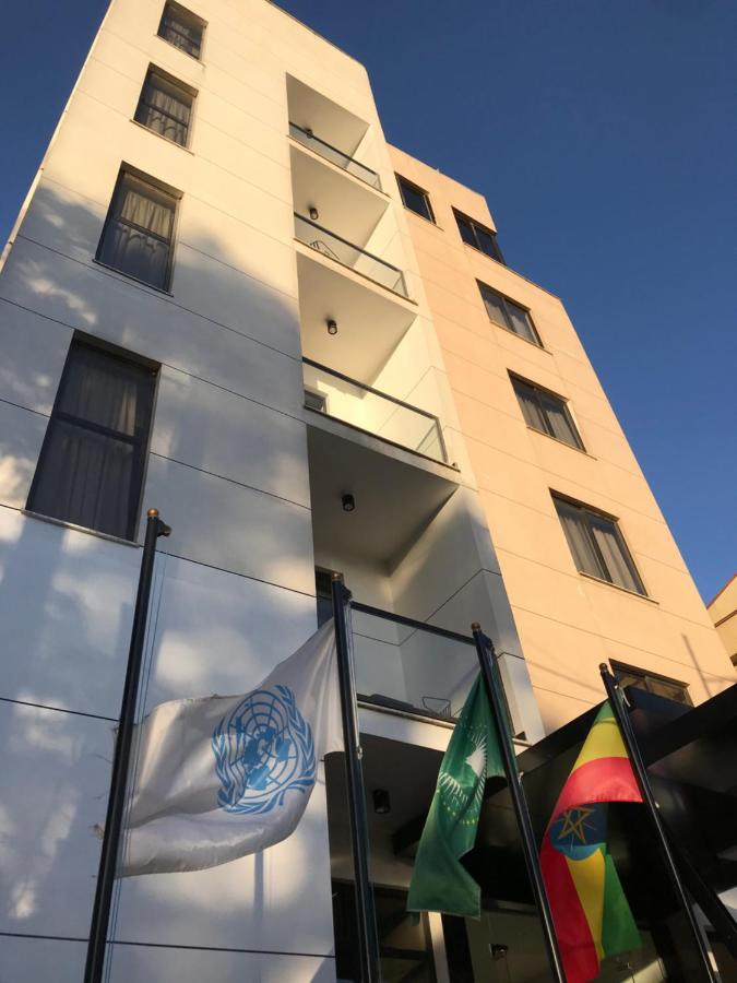 Cot Hotel Адис Абеба Екстериор снимка